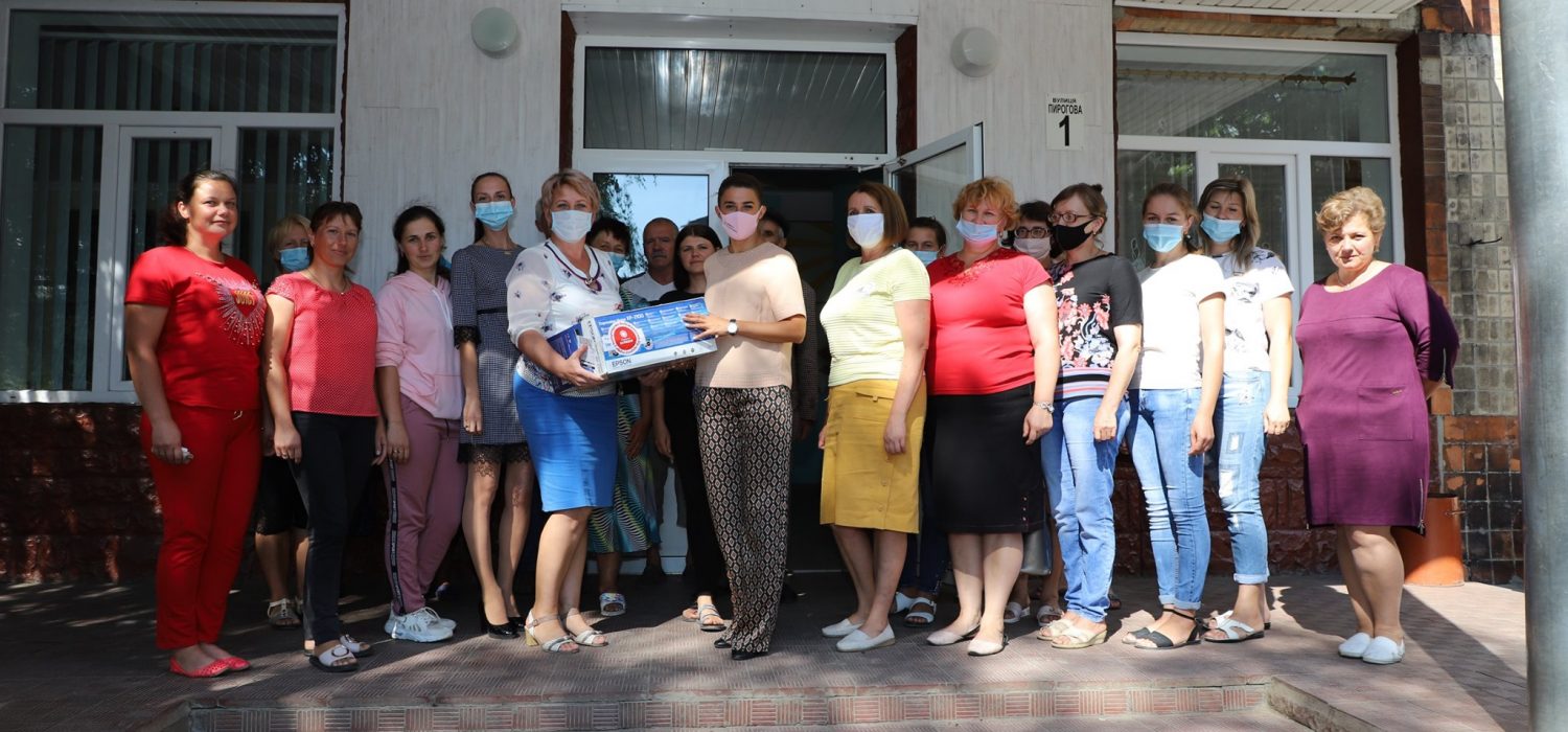 Сьогодні у Гнатківській школі, окрім свята першого дзвоника, відзначають ще й 45-річчя навчального закладу.
