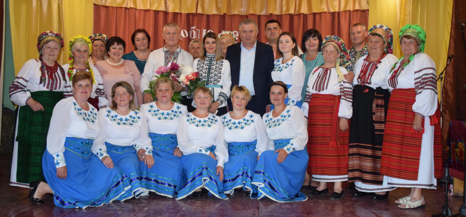 Щиро вітаю працівників культури та майстрів народного мистецтва з їх професійним святом!