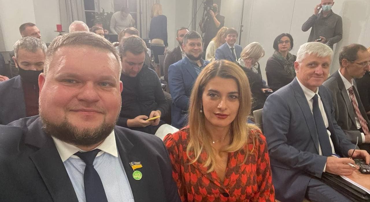 Робоча зустріч з Послом Швейцарії в Україні, Клодом Вільдом та експертами щодо проєкту закону про місцевий референдум, який нині широко обговорюється.